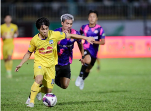 cong-phuong-tai-xuat-hagl-van-danh-roi-chien-thang-day-tiec-nuoi