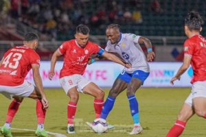 clb-tp-hcm-dang-dan-bi-mat-cho-dung-va-dang-chap-choi-o-bo-vuc-rot-hang