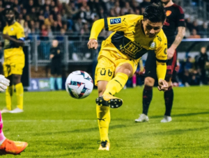 quang-hai-ghi-ban-cuu-pau-fc-thoat-khoi-nguy-hiem-mot-cach-dang-cap