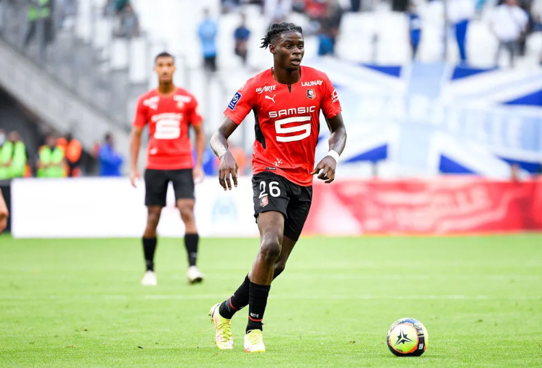 chelsea-chao-don-tan-binh-moi-gia-re-khong-tuong