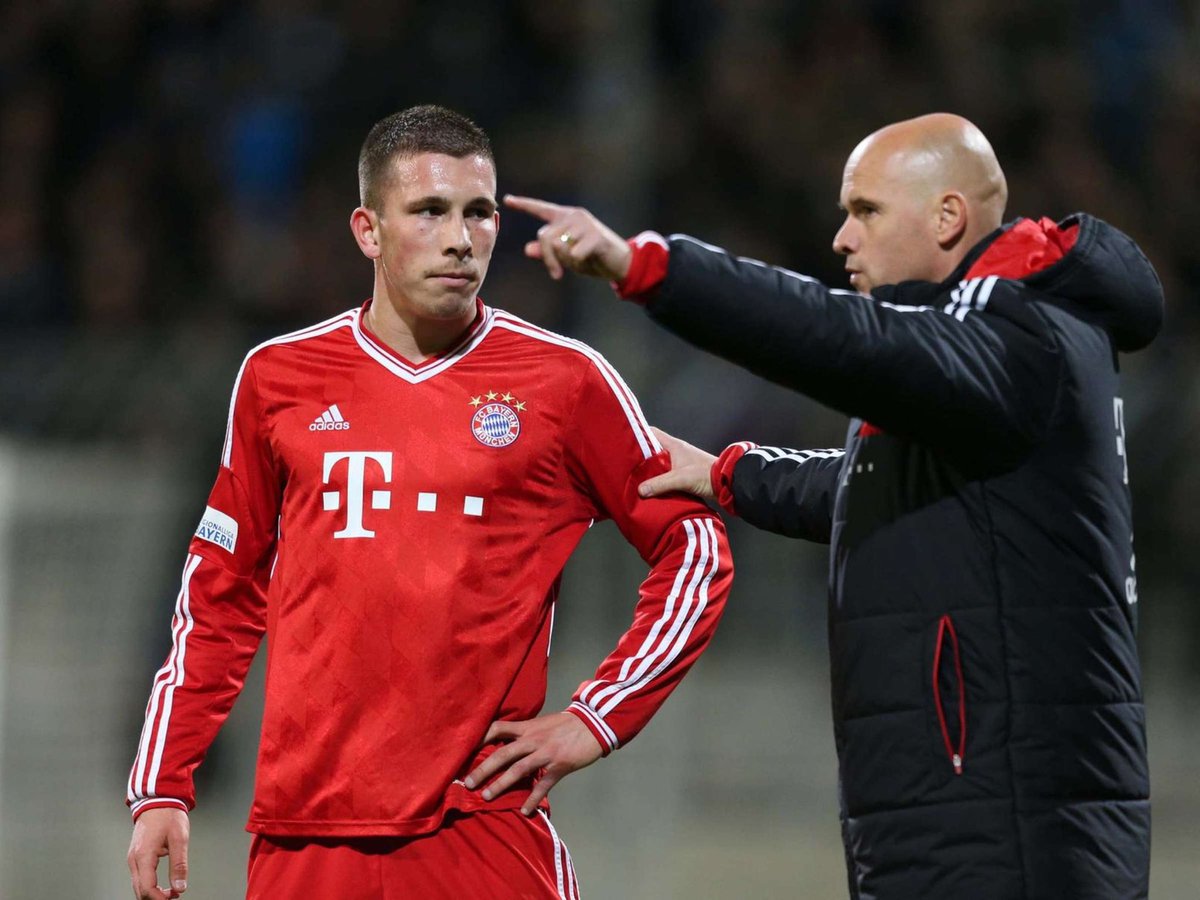 Højbjerg từng làm việc với Ten Hag khi cả hai cùng nhau làm việc ở Bayern Højbjerg từng làm việc với Ten Hag khi cả hai cùng nhau làm việc ở Bayern