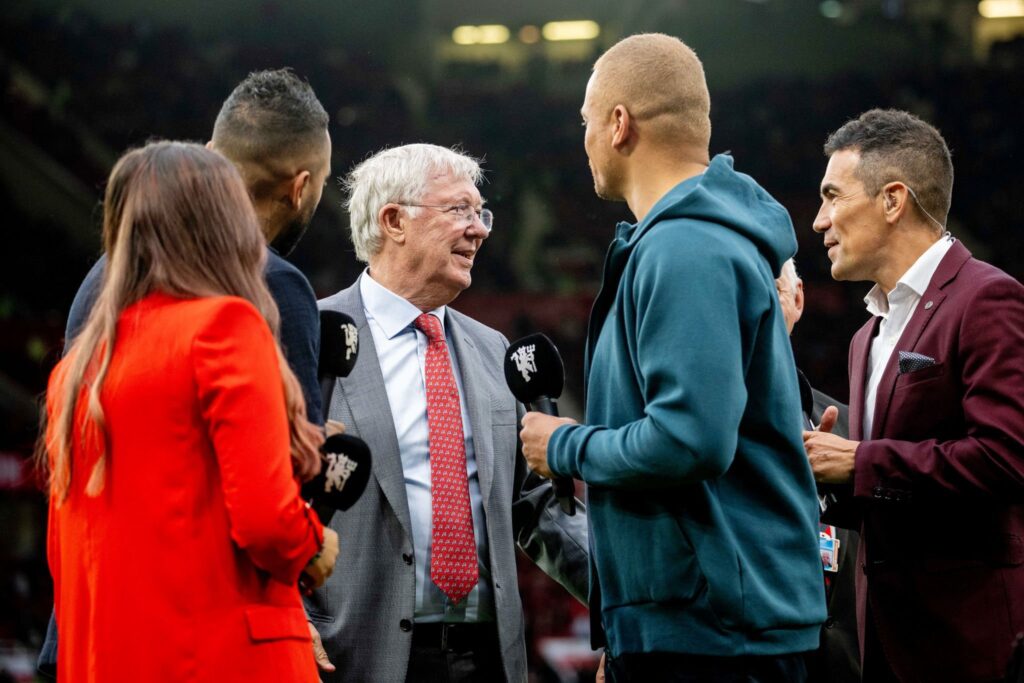 Sir.Alex tin Ten Hag đang đi đúng hướng Sir.Alex tin Ten Hag đang đi đúng hướng
