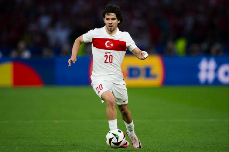 arsenal-man-utd-tranh-nhau-chieu-mo-chu-ky-25-trieu-bang-day-chat-luong