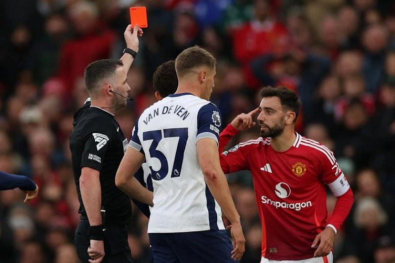 gary-neville-khong-co-onana-thi-man-utd-da-thung-luoi-tren-5-ban-tro-len-roi