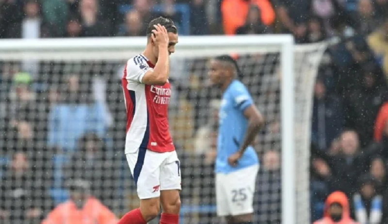 saka-anh-ay-con-khong-biet-minh-bi-the