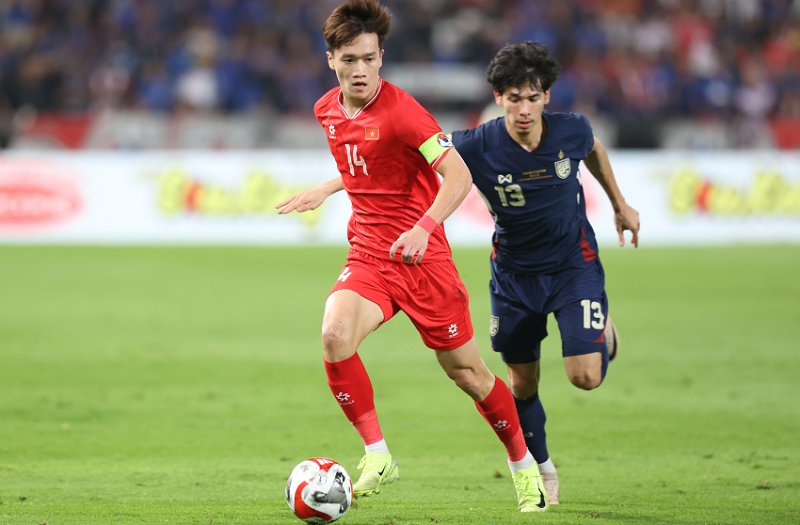 chuyen-gia-van-dai-khong-han-la-xuan-son-hoang-duc-moi-la-cai-ten-xuat-sac-nhat-dt-viet-nam