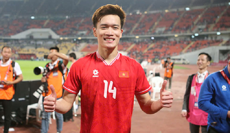 chuyen-gia-van-dai-khong-han-la-xuan-son-hoang-duc-moi-la-cai-ten-xuat-sac-nhat-dt-viet