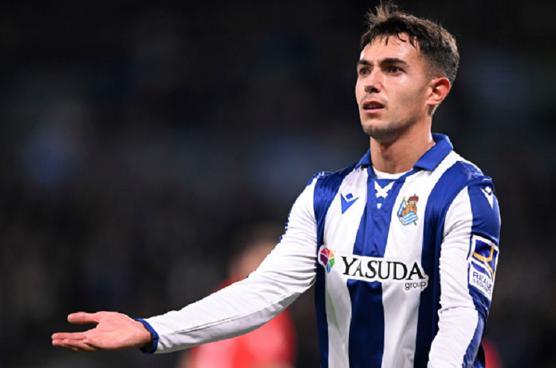 arsenal-tien-sat-chu-ky-cua-zubimendi-canh-tranh-gay-gat-cung-real-madrid