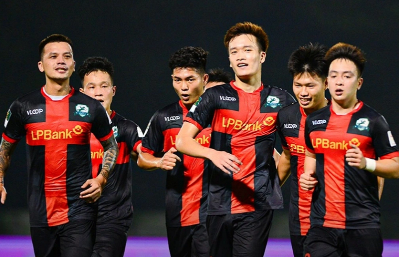 choang-ngop-truoc-dang-cap-cua-hoang-duc-ngoi-sao-khong-the-thay-the-cua-bong-da-viet