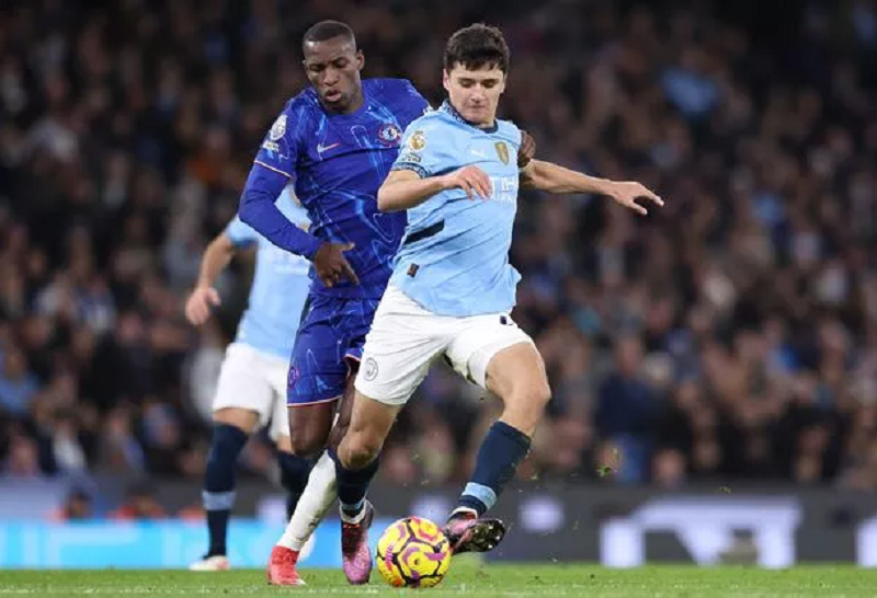 nicolas-jackson-va-hanh-dong-dang-cap-khi-chelsea-khien-khusanov-nho-mai-ngay-ra-mat-premier