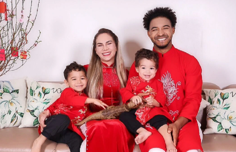 xuan-son-ngay-tet-that-am-ap-va-gan-gui-toi-yeu-net-dep-truyen-thong-viet