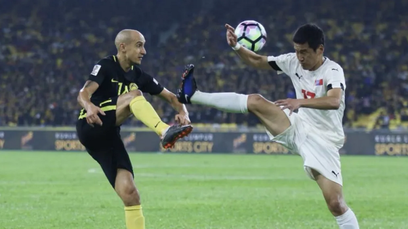 nong-ho-ma-lai-trieu-tap-cuu-sao-la-liga-doi-dau-tuyen-viet