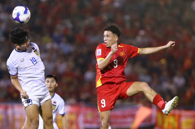 vo-hoang-minh-khoa-tai-nang-sang-gia-cua-bong-da-viet-nam