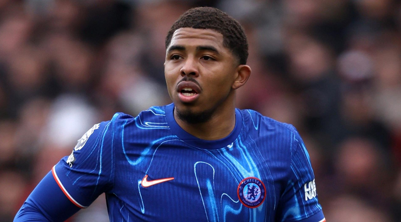 bi-bo-roi-sao-chelsea-bat-ngo-xuat-hien-lai-trong-clb