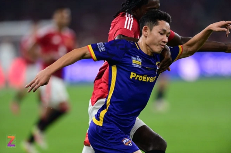 fifa-bat-ngo-goi-ten-hai-long-sau-tran-asean-all-stars-thang-soc-man-u