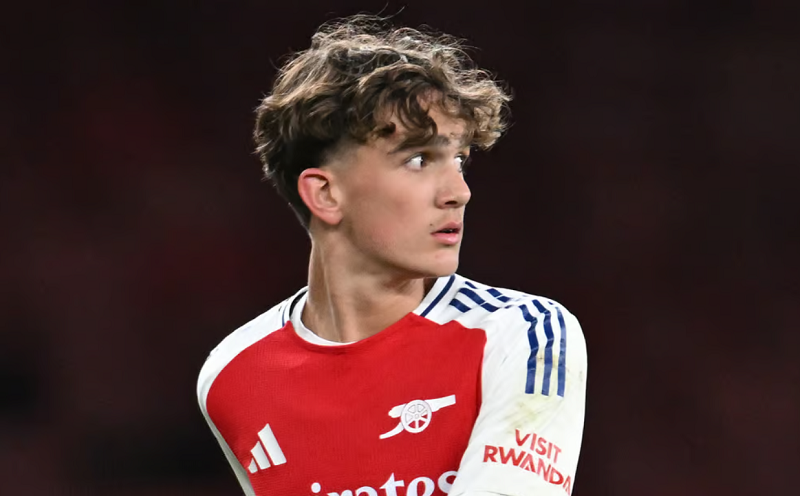 max-dowman-duoc-arteta-trao-co-hoi-du-dau-he-cung-ars